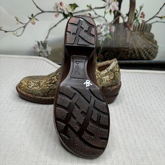 B.O.C Womens Snake Print Leather Slip-On Clogs Size 9 nursing clogs - Picture 8 of 9